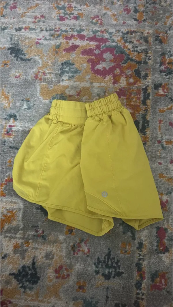 Yellow Lululemon Shorts Hotty Hot 4" - Image 2