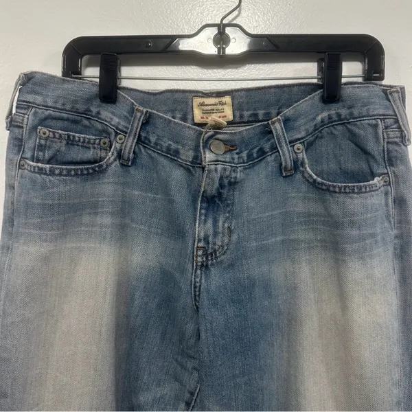 Abercrombie & Fitch low rise vintage Y2K Light Blue Flare Jeans Size 12 - Image 4