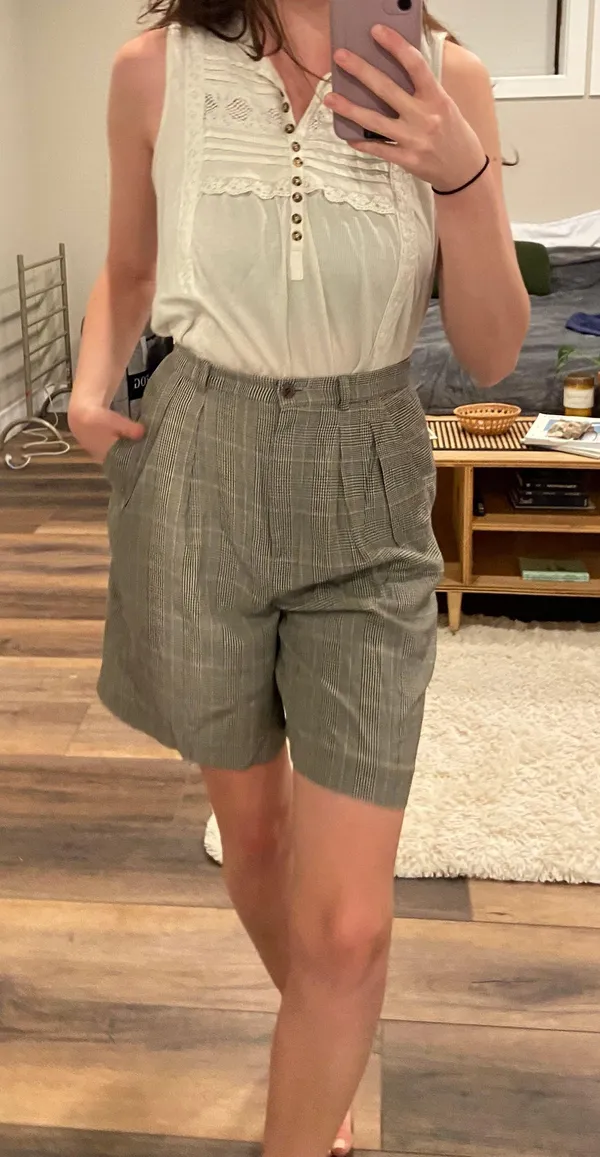 Vintage 90s Black And White Plaid High Waisted Mom Shorts - Image 4