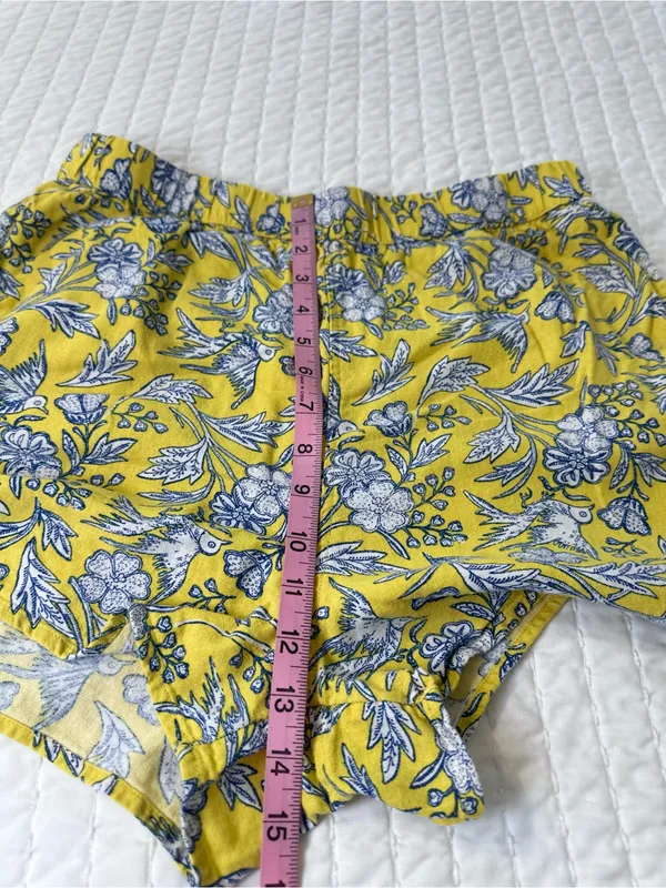Universal Threads Waistband Yellow Floral High-Rise Pull-On Shorts Summer Size M - Image 4