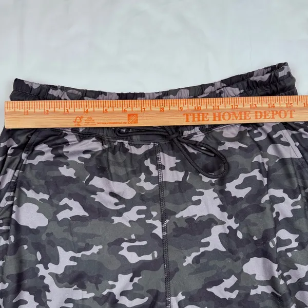 Fabletics High Waisted Performance Jogger Charcoal Camo Women's Large NWT - Image 10