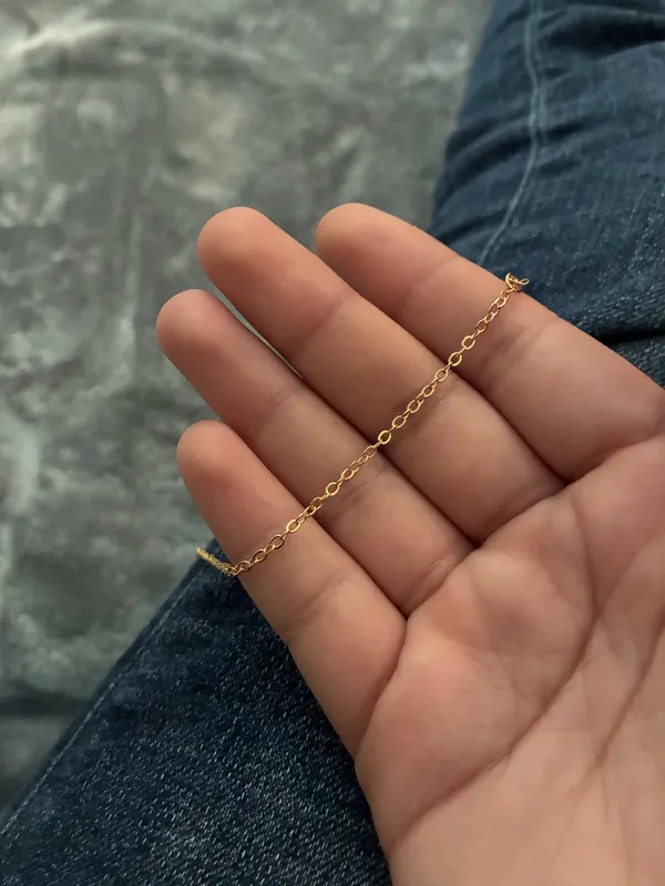 Gold Interlocking Oval Link Bracelet - Image 3