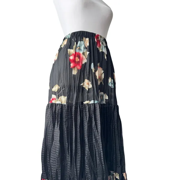 Vintage ‘90s Delah McKay Black Floral Print Semi-Sheer Tiered A-Line Maxi Skirt - Image 7