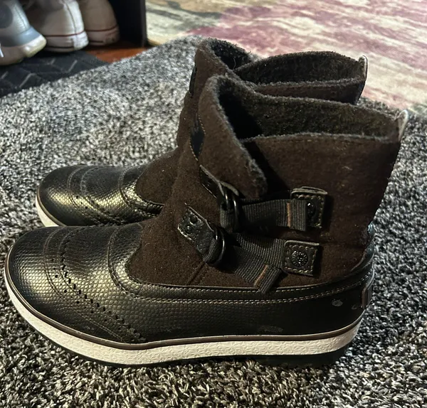 UGG boot - Image 4