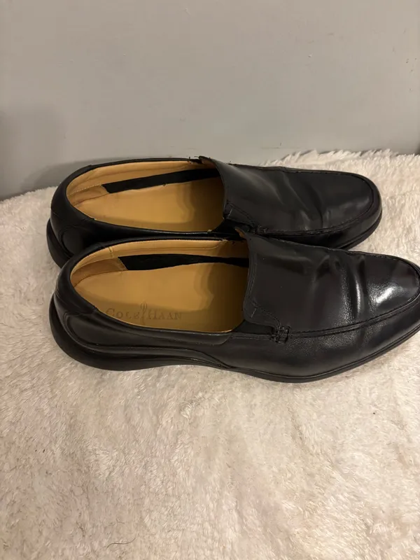 Cole Haan loafers soft soles black all leather loafers sz10 - Image 2