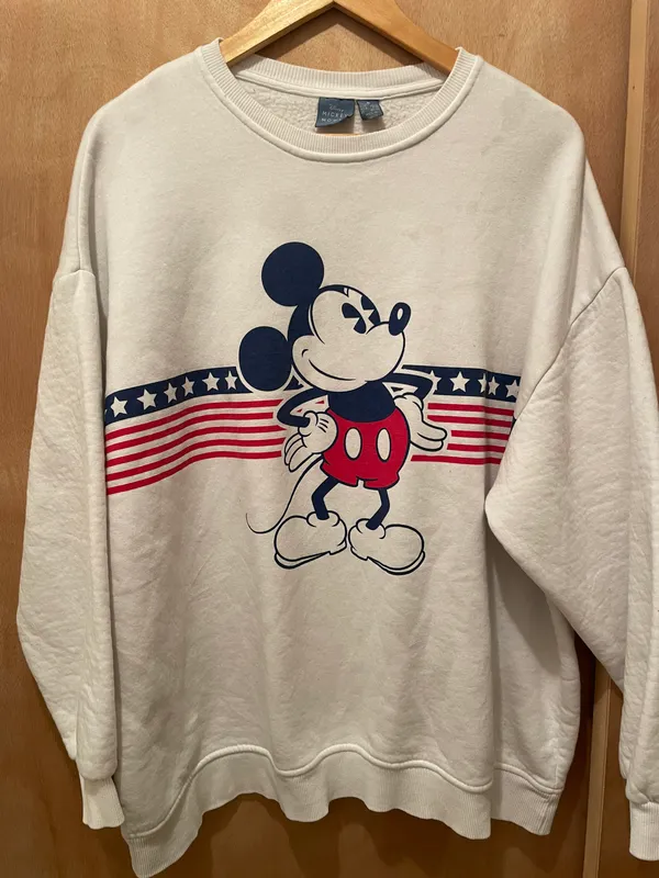 Disney store exclusive Mickey Mouse USA flag sweatshirt size medium multiple stains as seen on picture other than that good condition - Image 2