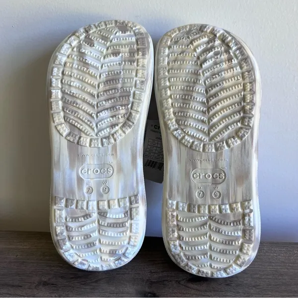 CROCS NEW Unisex Classic Crush Marbled Platform Clog Size 9 or 7 #B1814 - Image 9