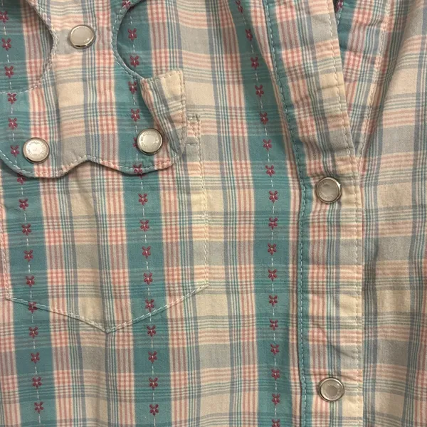 Women’s Wrangler Teal and Cream Plaid Button Down Shirt - Image 3