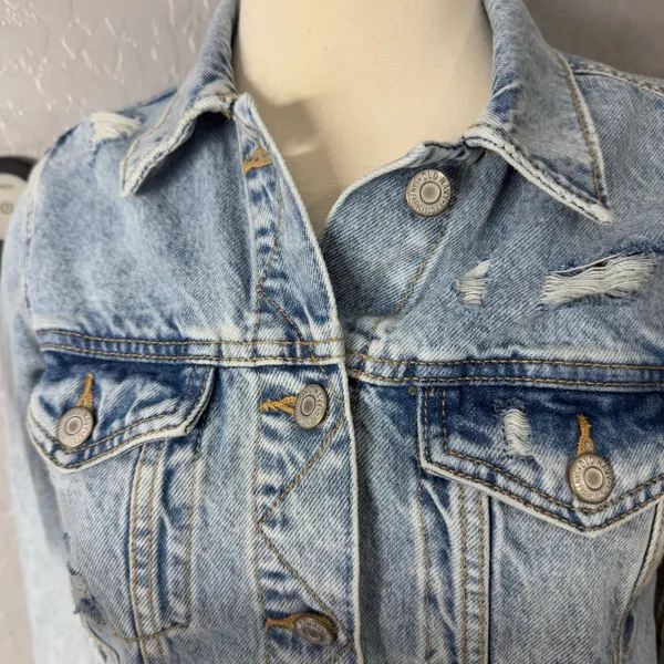 Old Navy Classic Ripped Non-Stretch Denim Jean Jacket 736440 Women's - Image 3