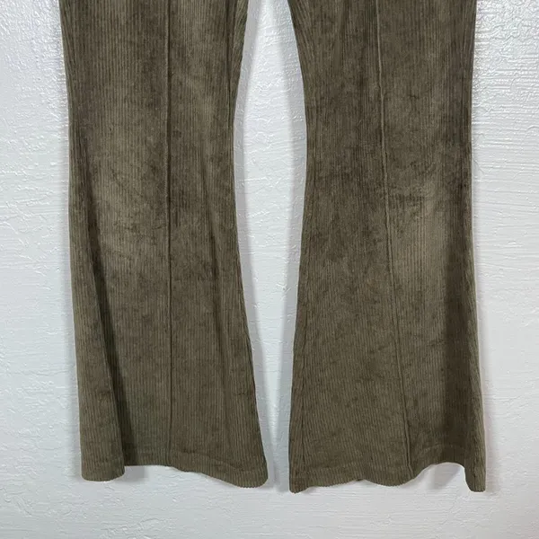 Aerie Women M Reg Olive Green Corduroy Ribbed Flare Pants Festival Boho Lounge - Image 2