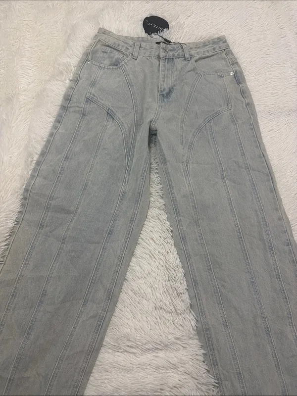 White Fox Boutique Light Blue Acid Wash Jeans - Image 4