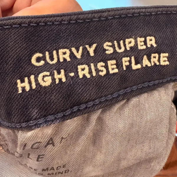 American Eagle Curvy Super High-Rise Flare Jeans Size 12 Short Navy - Image 8