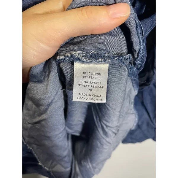 Denim by Ellison Off Shoulder Top Womens S Blue Crinkle Chambray Boho RT1436-5 - Image 3