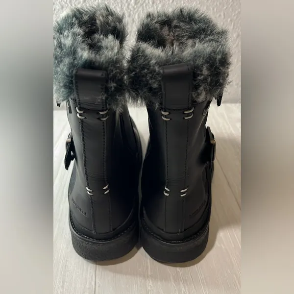 Merrell Black Winter Boots with Fur Trim - Image 5