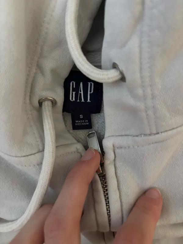 Gap women’s zip up  - Image 2