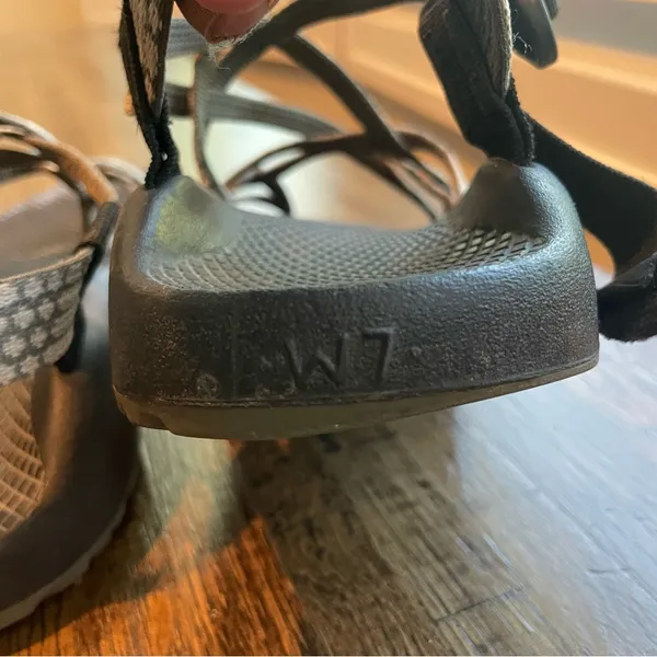 Chacos Gray/Tan Yampa Dagger ZX/2 Sandals Active Outside Hiking - Size 7 - Image 5