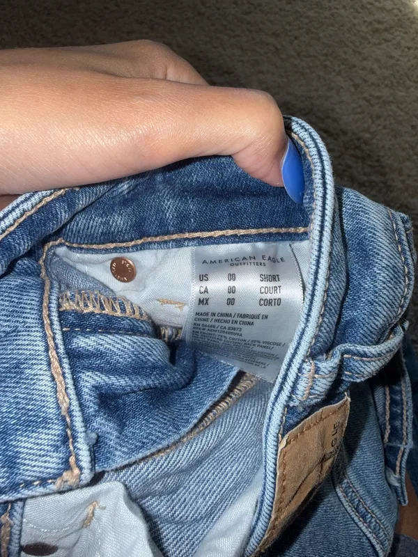 American Eagle Mom Jeans Holes - Image 5
