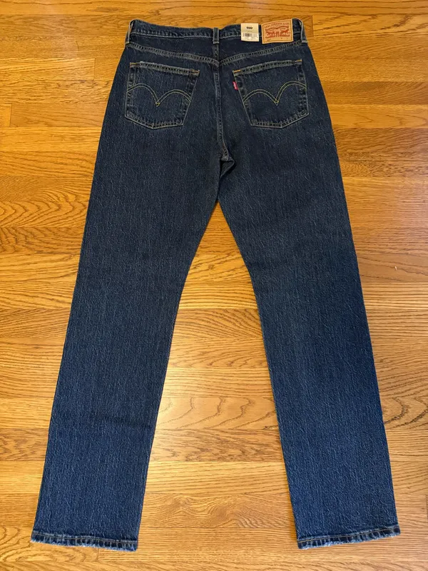 Levi's 501 Women's Straight Leg Blue Jeans size 29 x 32 - Image 4