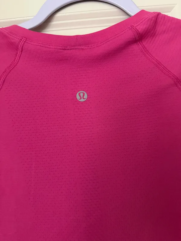 Lululemon Swiftly Tech Short Sleeve - Image 4