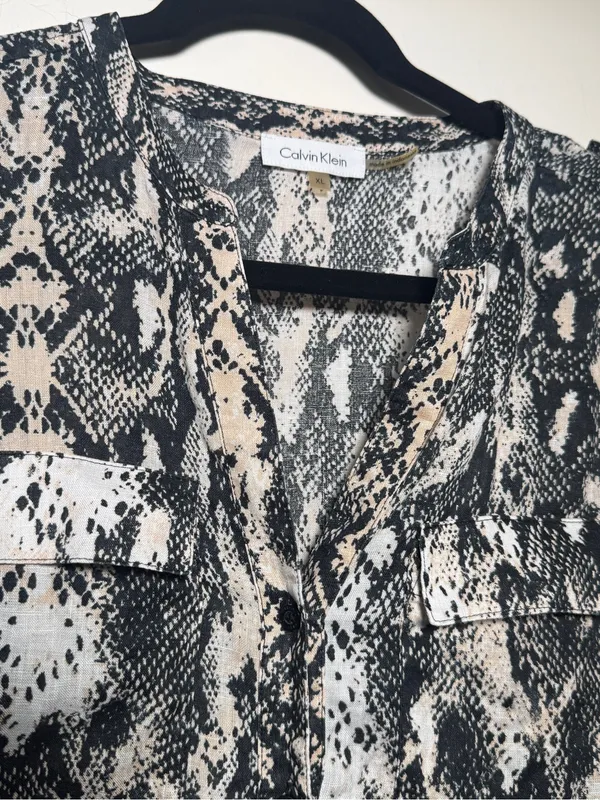 Calvin Klein Women's Snake-Print Button Front Shirt - Black/Ivory 100% Linen XL - Image 2