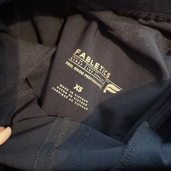 Fabletics wide leg scrub pants - Image 3