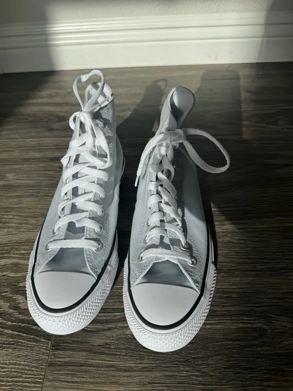 Converse Chuck Taylor All Star High Top Sneakers Women’s 9 Light Gray - Image 7