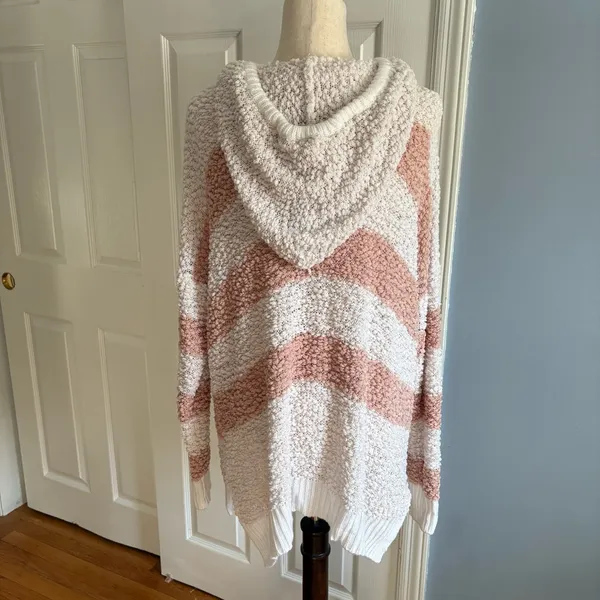 Reborn J Women’s Striped Popcorn Knit Hooded Sweater Peach Ivory Medium - Image 2