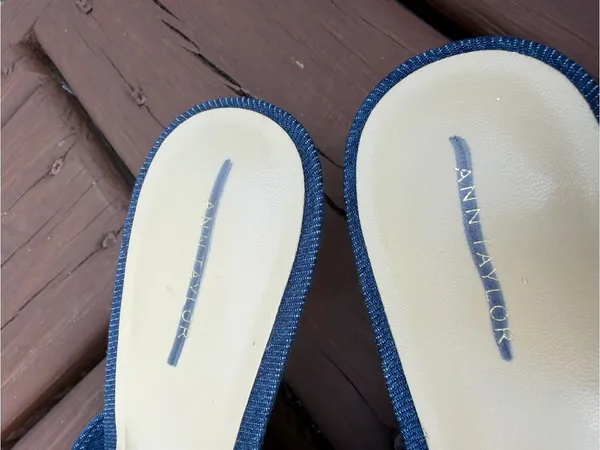 Ann Taylor Denim Blue Knotted Kitten Heel Mule Sandals Size 9 - Image 4