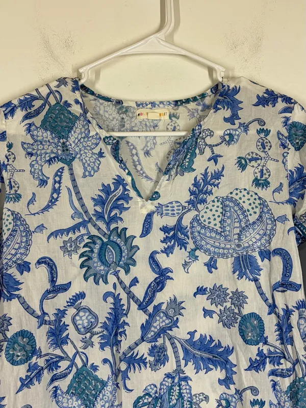 Roller Rabbit Amanda Kurta Top Size Small - Image 6