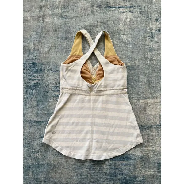 Lululemon Action Pale Blue White Silver Athletic Tank Top Size 4 - Image 6