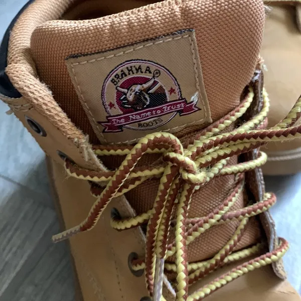 Brahma steel toe boots - Image 3