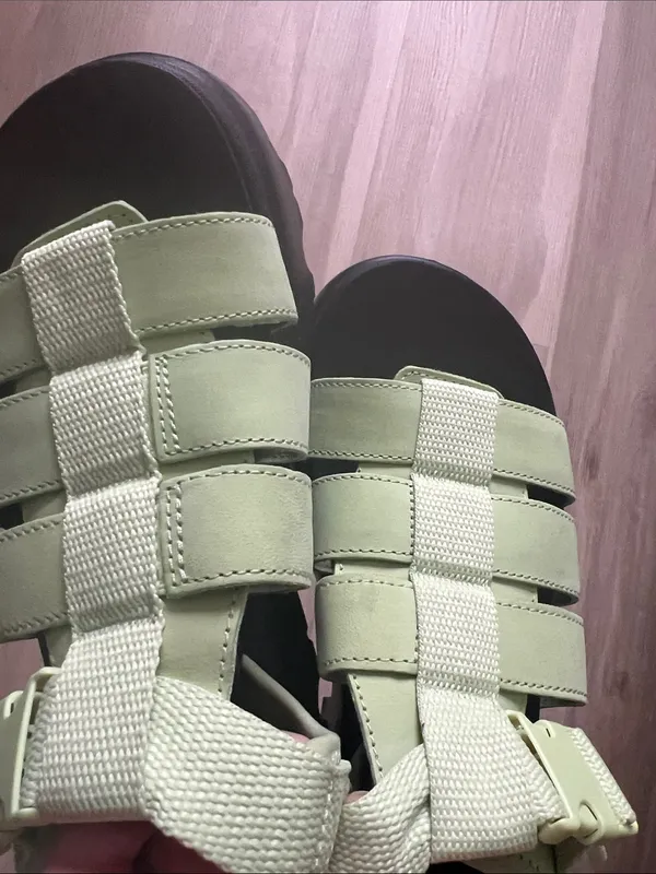 UGG Cora Women's Light Green Strappy Platform Sandals Size 7 - Image 6