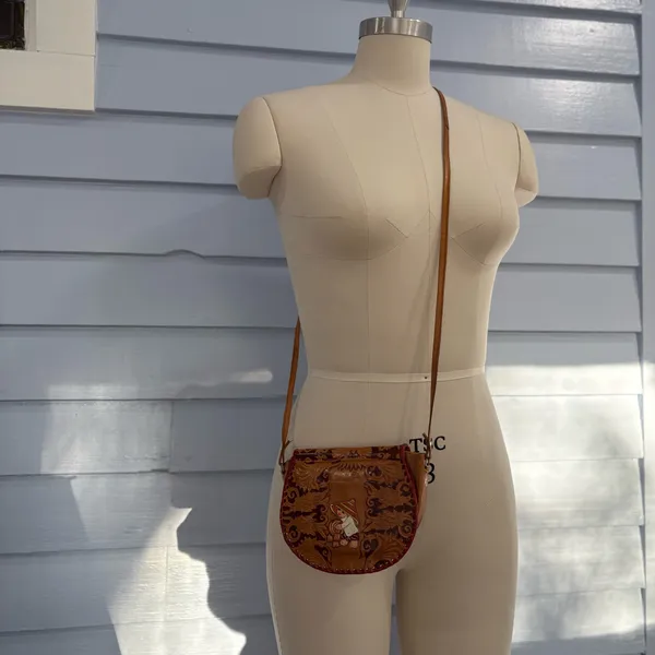 Vintage 70s/80s Thai Painted Leather Crossbody Purse - Image 3