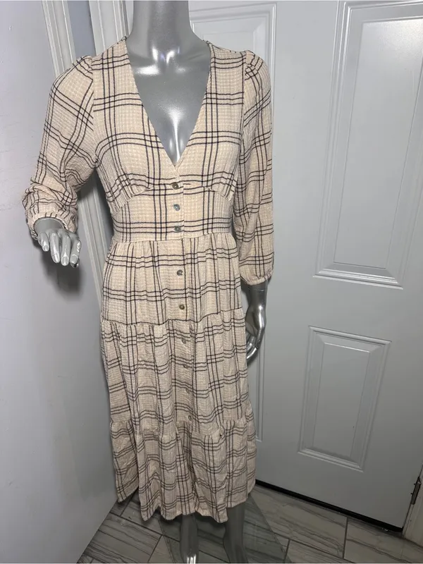 Marine Layer Maeve Maxi Dress NWOT Small Cream Windowpane Plaid Tiered V-Neck - Image 10