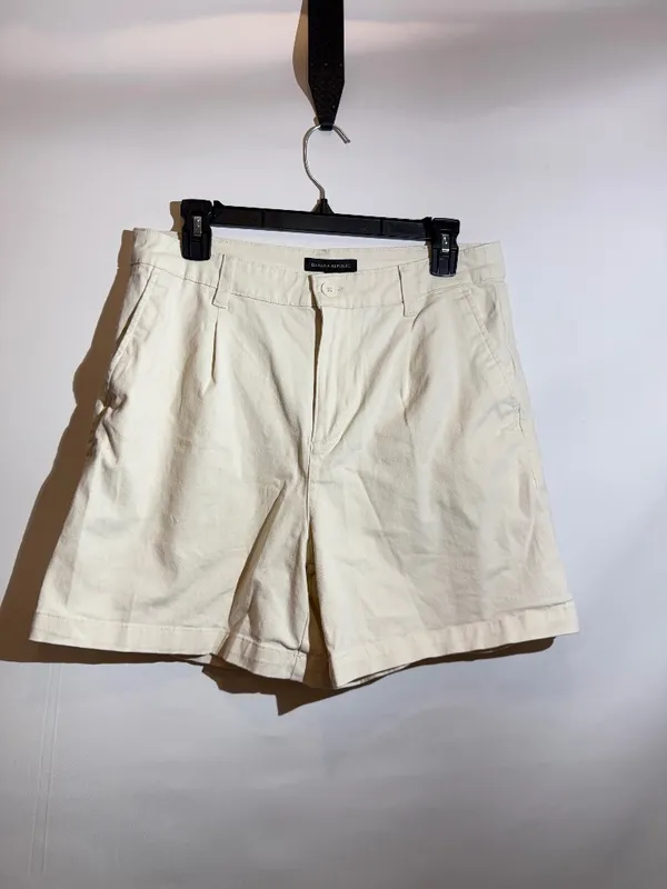 Banana Republic Ivory High Rise Pleated Tailored Bermuda Shorts Size 10 - Image 2
