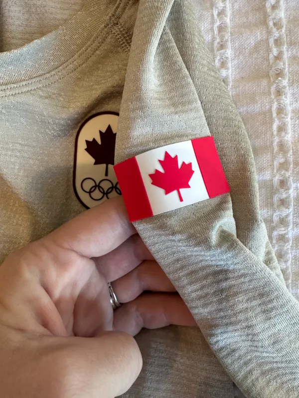 Lululemon - Team Canada Shirt - Image 7