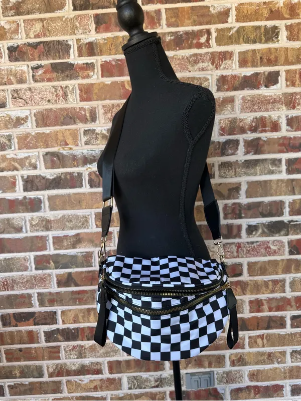 Black & White Checkered Sling Crossbody Bag – Adjustable Strap Gold Hardware - Image 8