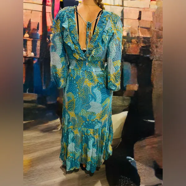 Beautiful ANTHROPOLOGIE dress 🔥🔥🔥 - Image 3