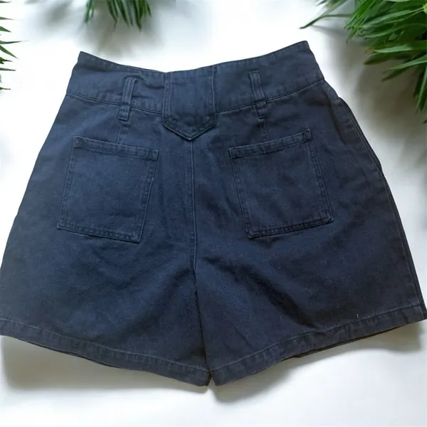 Anthropologie Joie NWT Pleated High Waisted Black Denim Jean Shorts Size 12 - Image 2