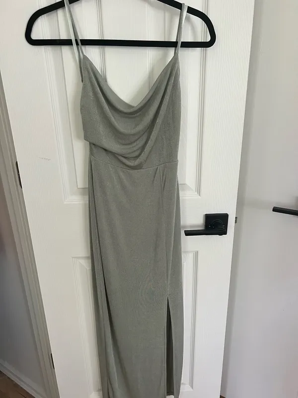 Selfie Leslie Midi Dress - Image 2
