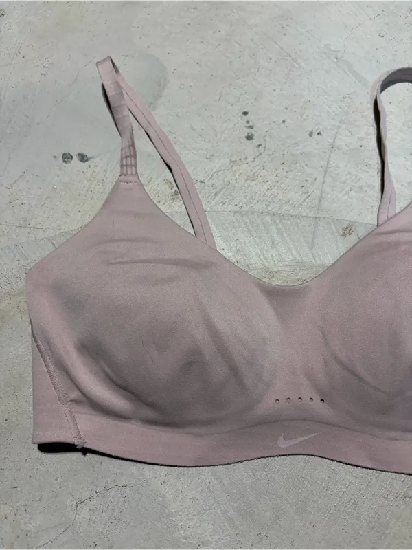 Nike Wireless Sports Bra medium - Image 2
