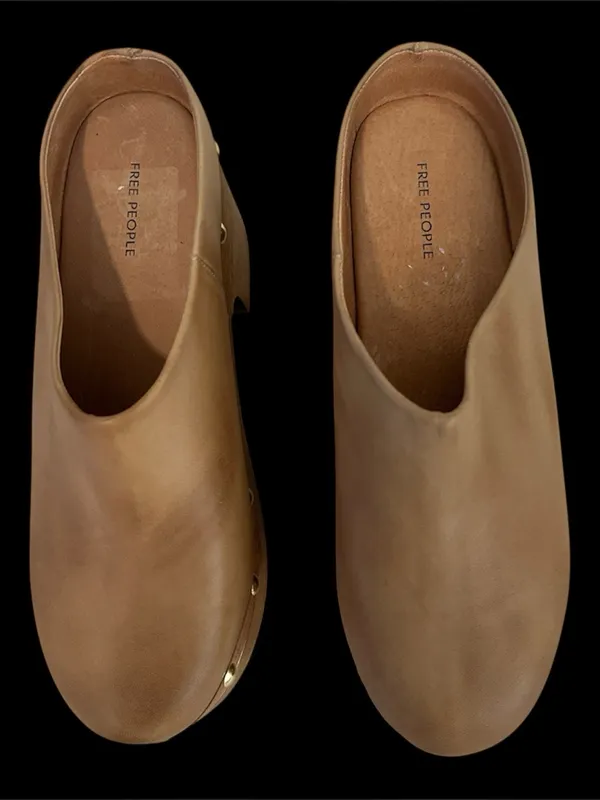 FREE PEOPLE Calli Clogs, Tan Leather, Size 11, NWOT - Image 4