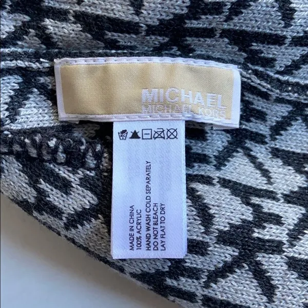 NWOT Michael Kors knit beanie - Image 3