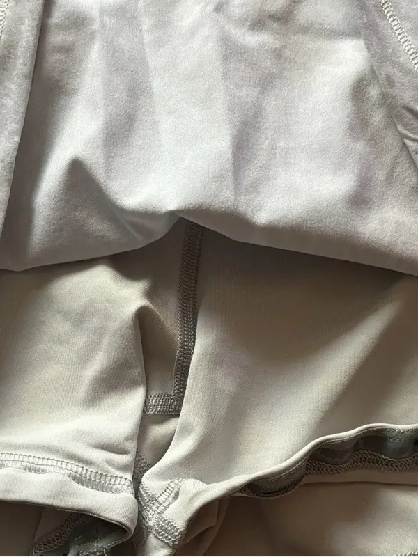 LULULEMON Pace Rival Mid-Rise Skirt Terrazzo Marble Silver size 2 EUC Pickleball - Image 3
