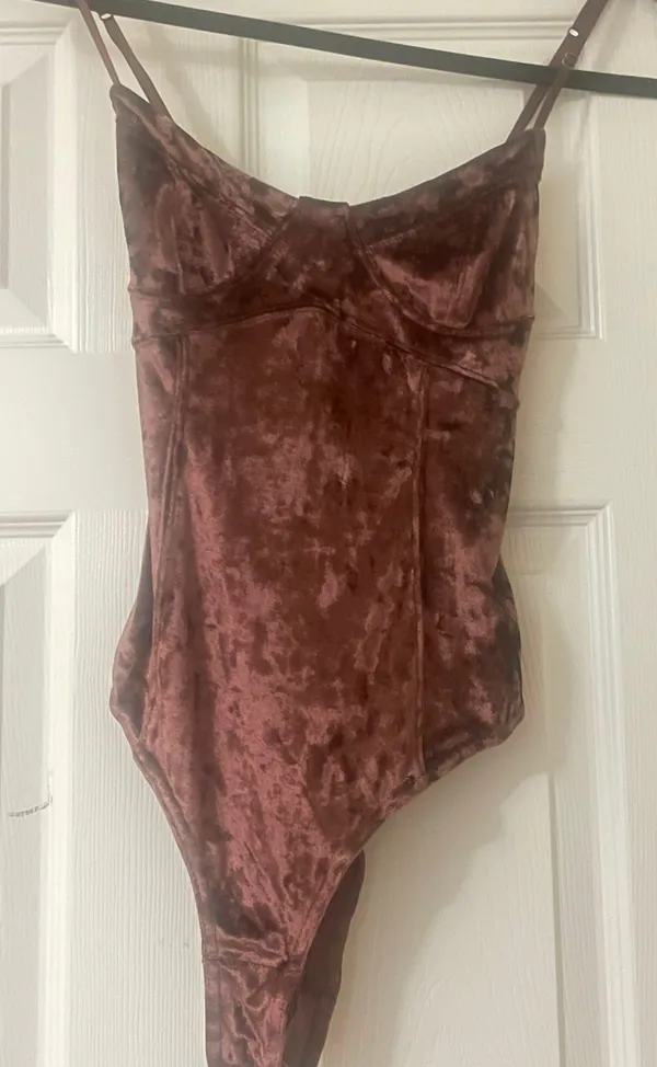 Velvet Bodysuit - Image 4