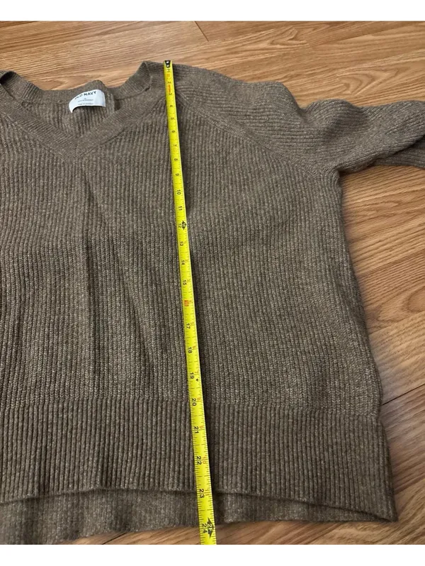 Old Navy V-Neck Brown Sweater Size XL - Image 5