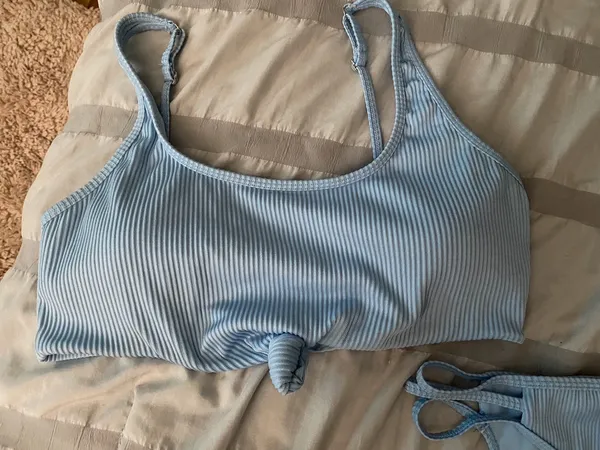 Bikini - Image 2