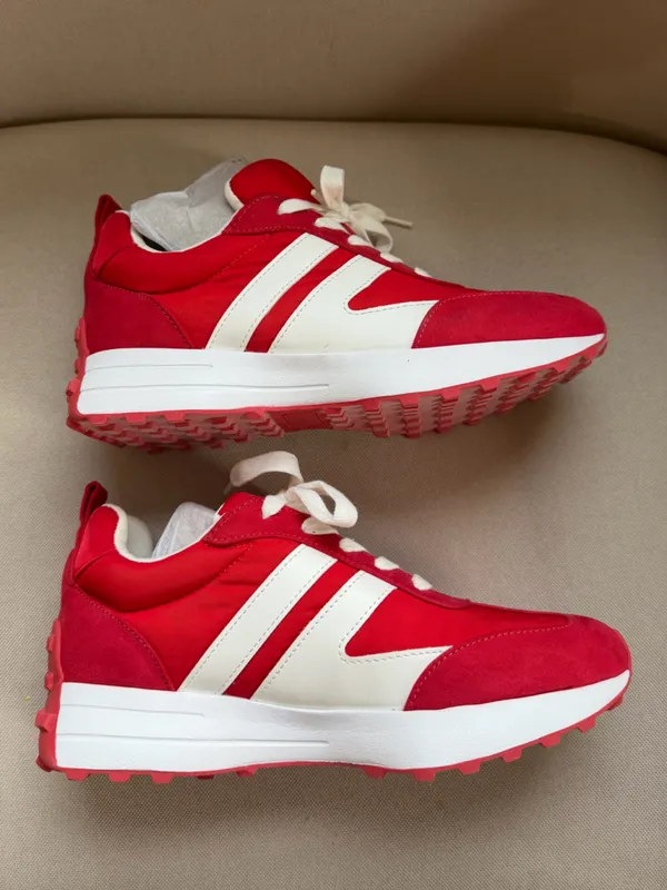 J/Slides Urban Sport Red/White Low Top Lace-Up Gummy Athletic Trendy Sneakers - Image 3
