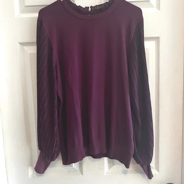 Plum Purple‎ Sweater with Pleated Bishop Sleeves Ruffle Mock Neck Size Medium - Image 6