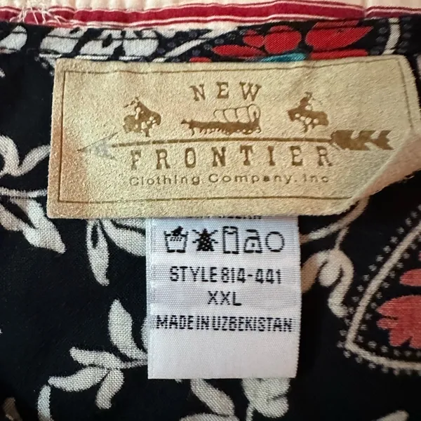 New Frontier Black and Pink Maxi Skirt and Top - Image 8